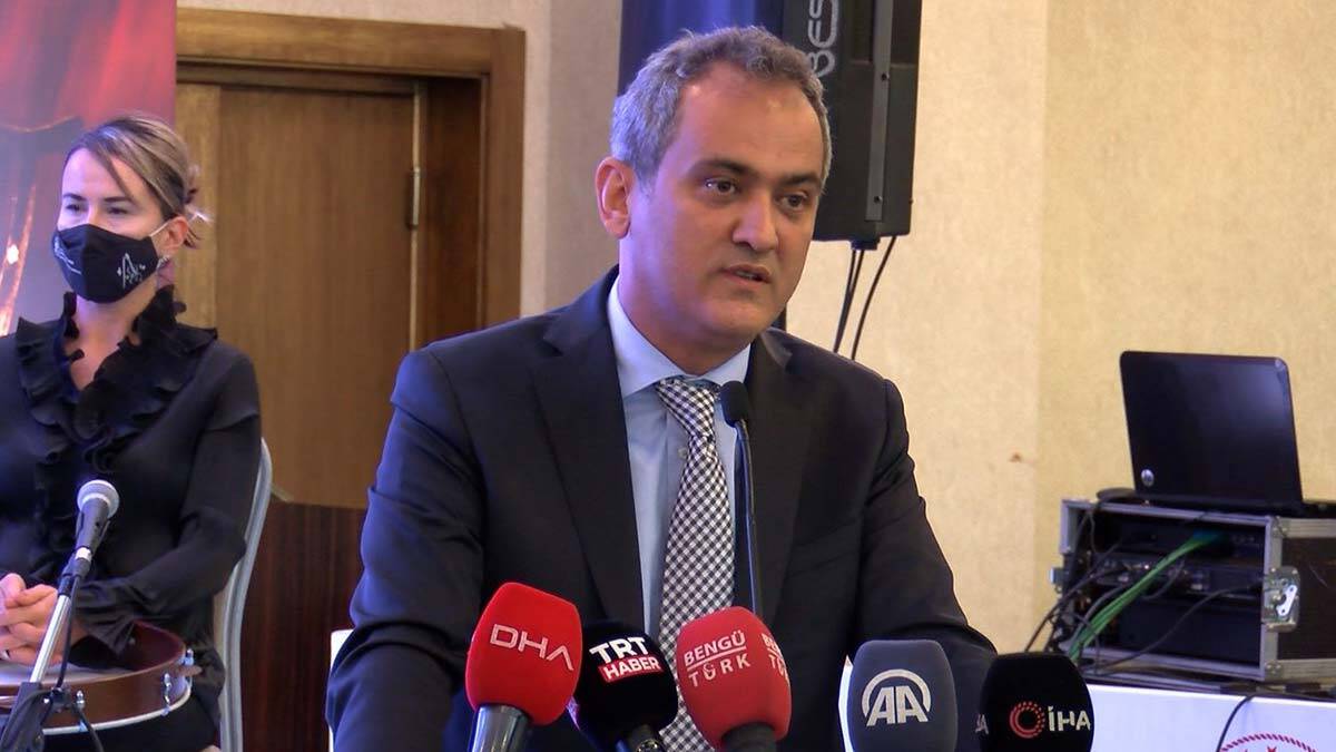 "Öğretmenlik kariyer mesleği olarak tanımlanabilecek"