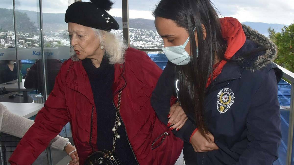 " Torunumu ve kızımı dava edeceğim"