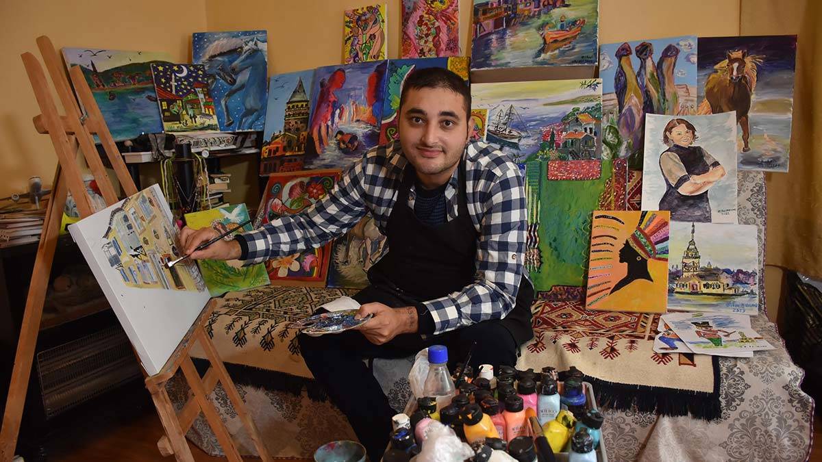 Otizmli Erkan 8 kişisel sergisini açtı