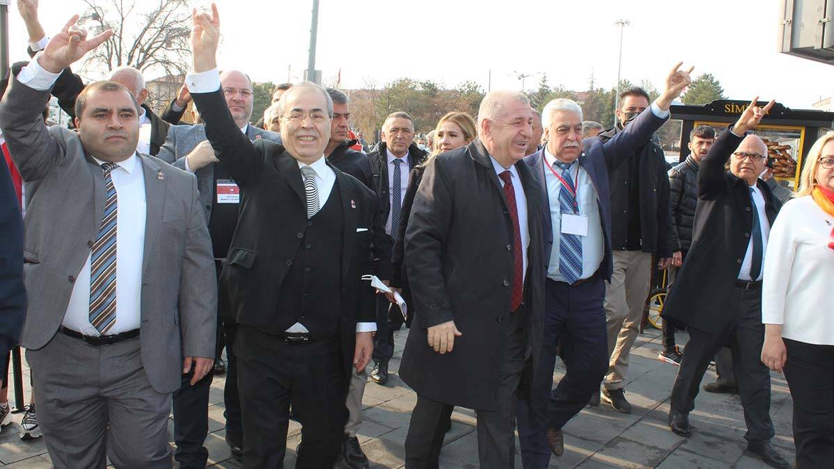 " Kimse Anadolu'yu, Türk milletinin vatanını bütün dünyadan göçenlerin merkezi haline getiremez"