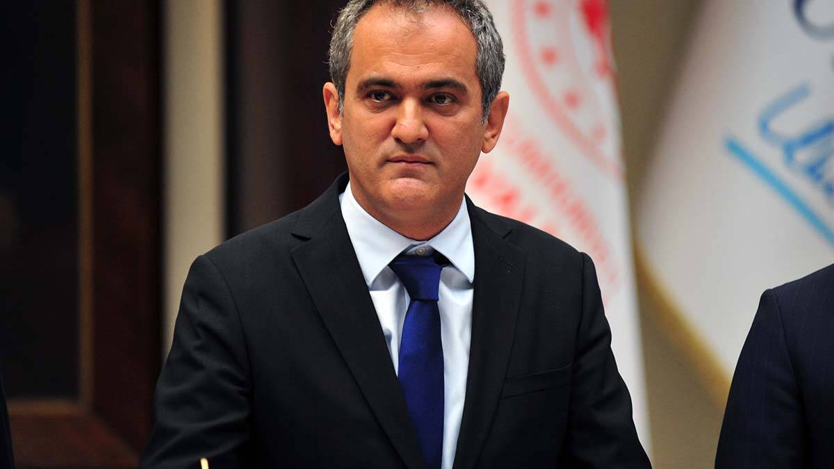 Özer: Öğretmenlerimize destek olmayı sürdüreceğiz