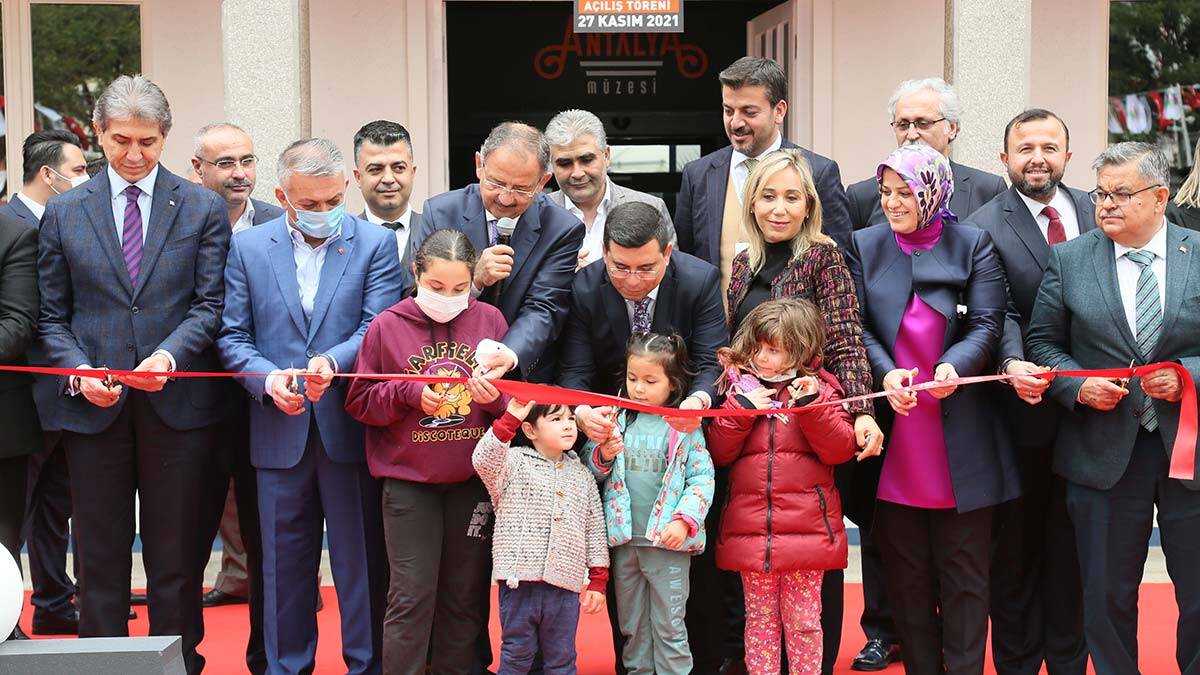 " Sorumluluğumuz, özellikle seçilmiş insanlarsak bize verilen görevleri hakkıyla yapıp yapmadığımızda"