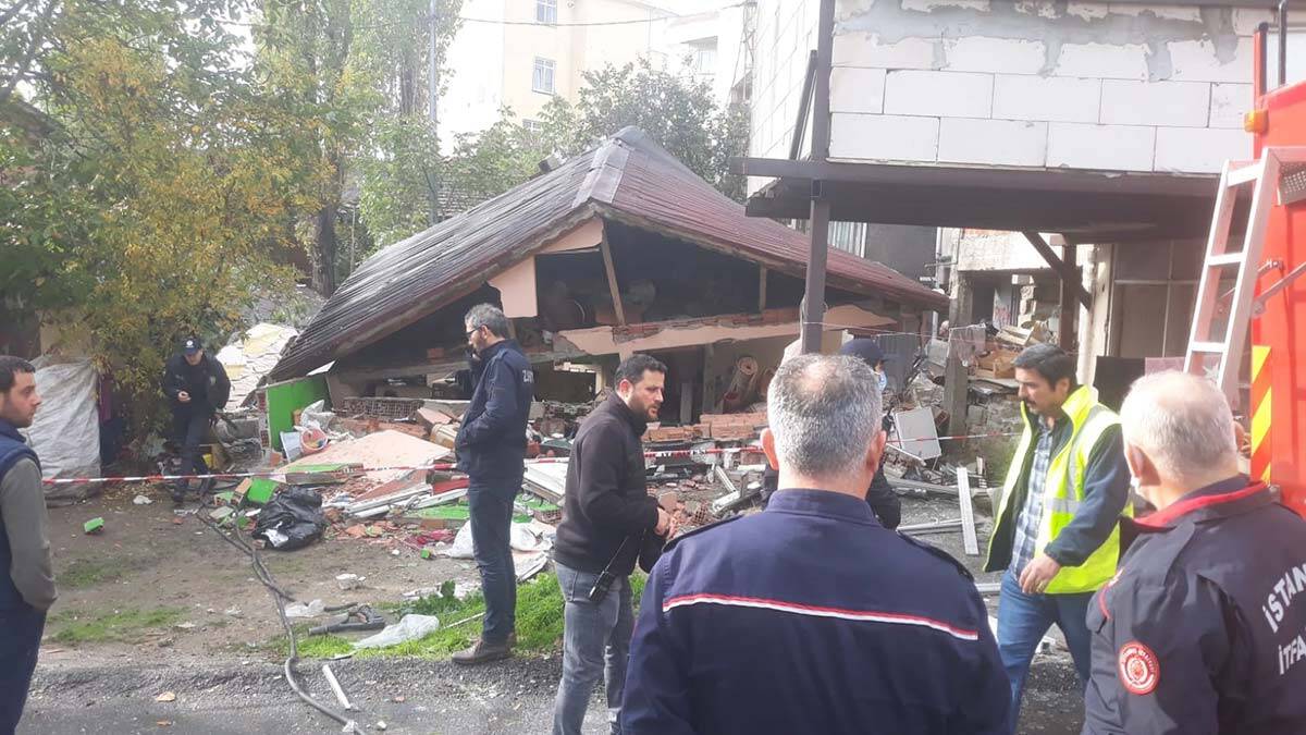 Pendik'te binada patlama