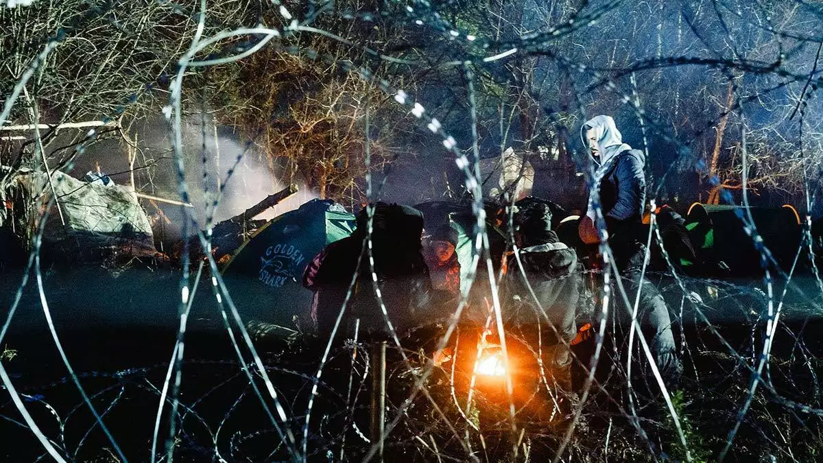 Polonya belarus sınırında sığınmacılar bekliyor