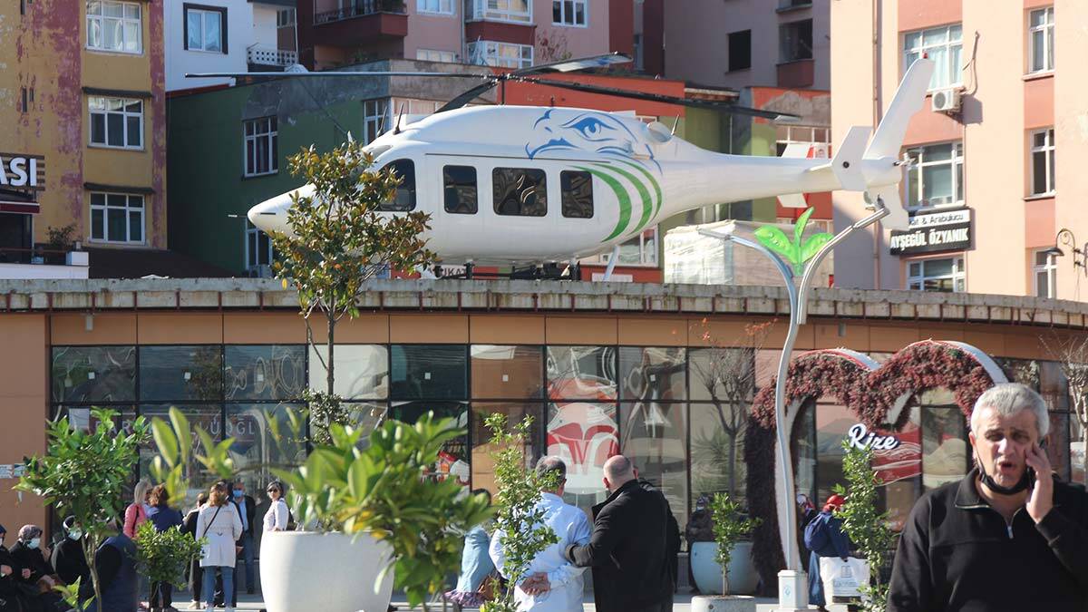 Maket helikoptere binenler, özel gözlüklerle sanal ortamda kenti havadan izleyecek