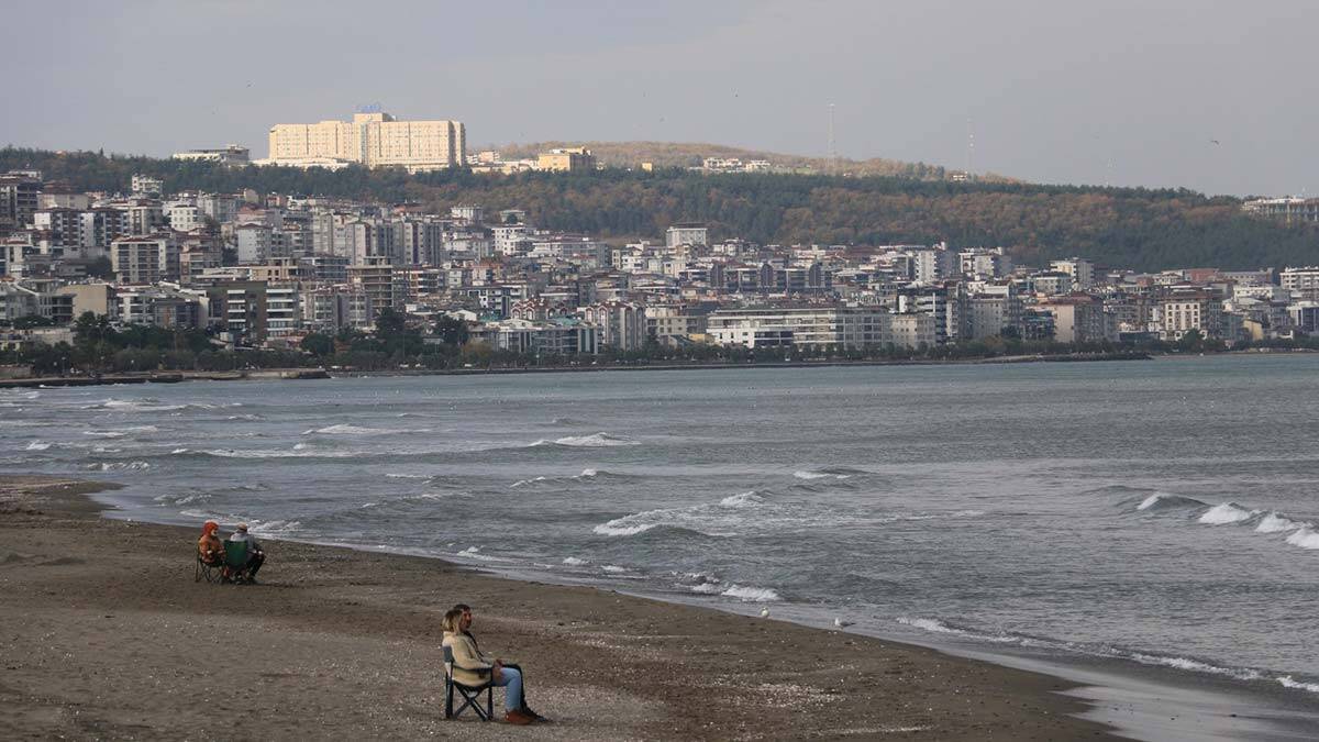 " Bu mevsimde yağmur olmalı ve kar yağmalıydı"