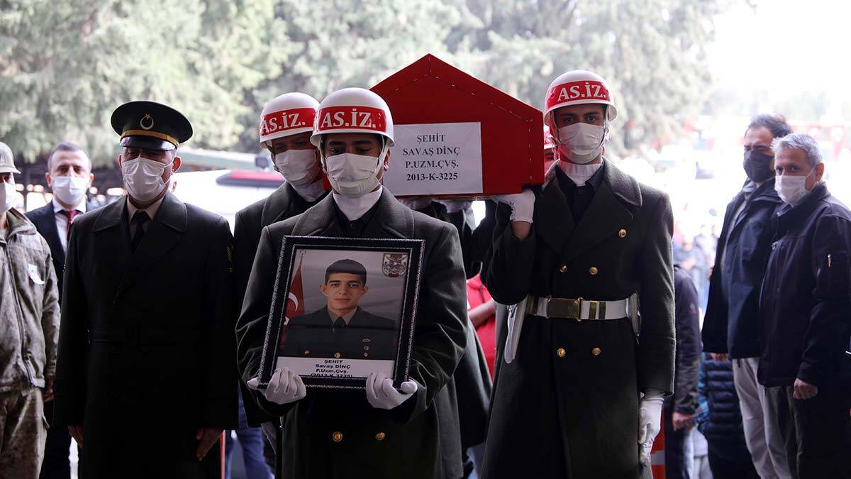 Şehit Uzman Çavuş Savaş Dinç toprağa verildi