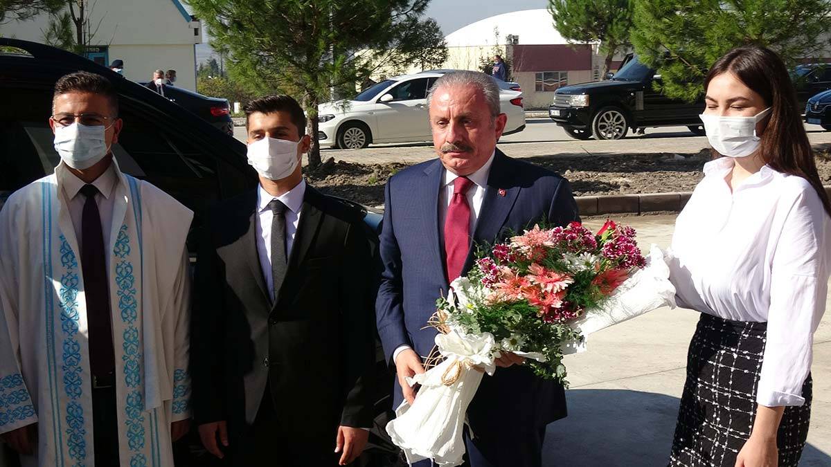 "Hukuk ancak bilinçli olarak tercih edilir"