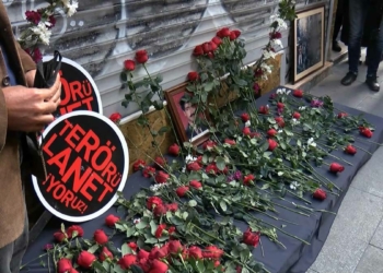 Sinagoglara bombalı saldırıda ölenler anıldı