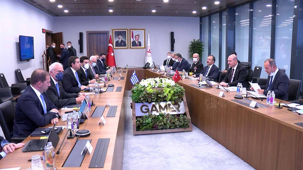 İçişleri Bakanı Süleyman Soylu, Yunanistan Göç ve İltica Bakanı Panagiotis Mitarachi ile bir araya geldi.