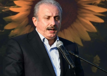 TBMM Başkanı Öğretmenler Günü'nü kutladı