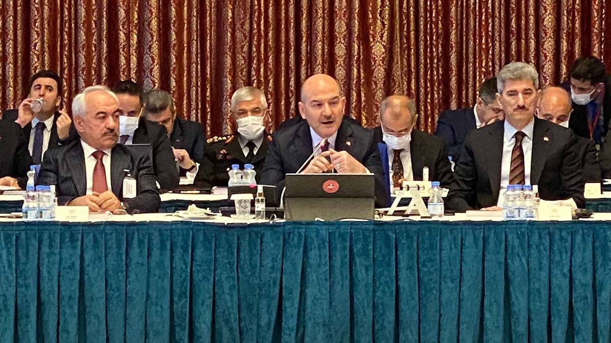 " HDP'ye her evden 1 oy istediniz. Siz istediniz, sizin genel başkanınız istedi. Unuttuğumuzu sanıyorsunuz"