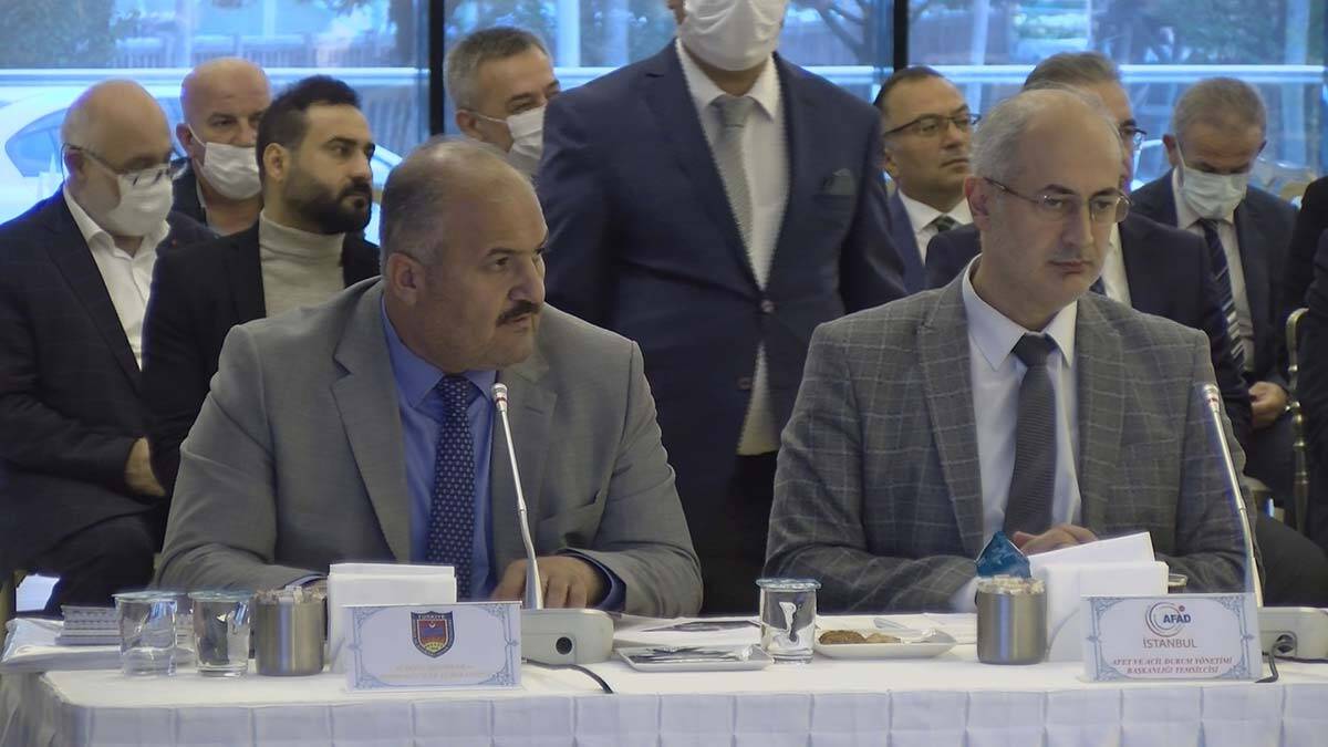 " Taksimetre açılış ve bindi ücretlerine ise yüzde 100 zam yapılmasını talep ediyoruz"