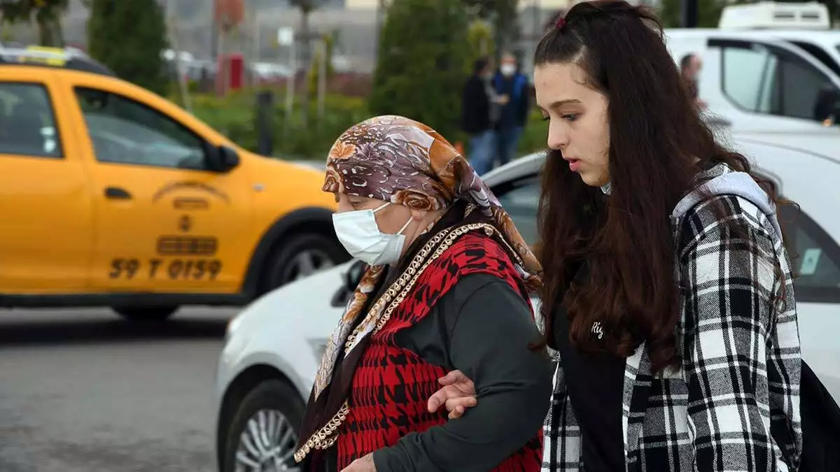 " gene genç nüfusumuzda bir miktar aşıdan imtina eden bir kesim var "