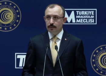 Ticaret Bakanı: İhracatımız yüzde 20,2 arttı