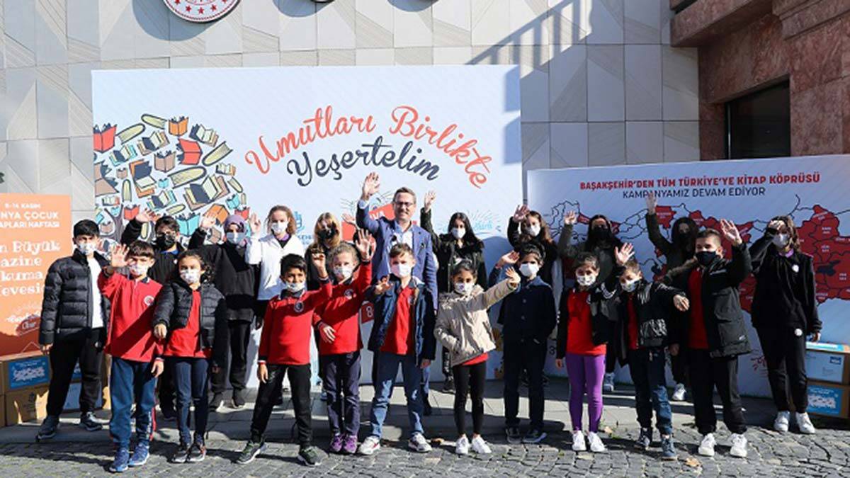 Tüm Türkiye'ye Kitap Köprüsü ile 30 binden fazla kitap