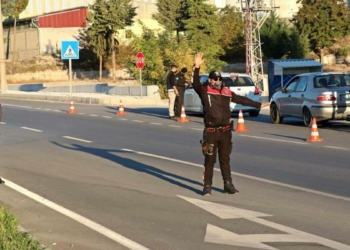 Türkiye Güven Huzur uygulamasında 1111 kişi yakalandı