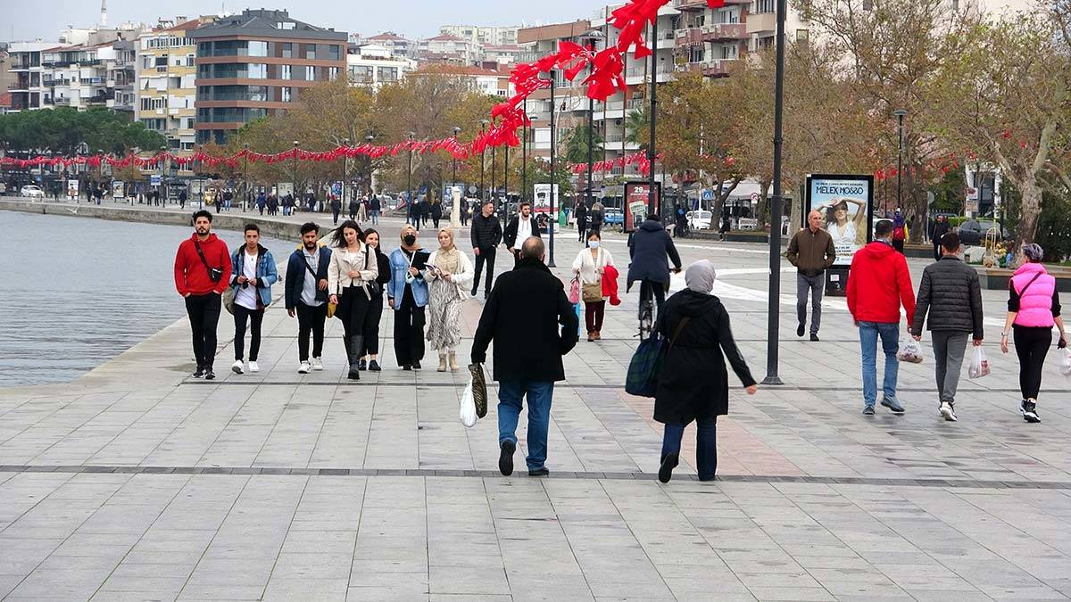 Türkiye'de ailenin değişen yapısı araştırıldı