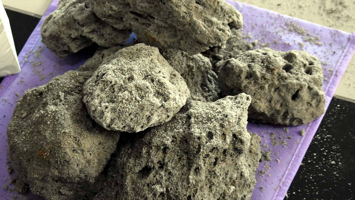 " Pomza yüzde 85 inşaat sektöründe, kalan bölümü ise tekstil ve diğer sektörlerde kullanılıyor. "