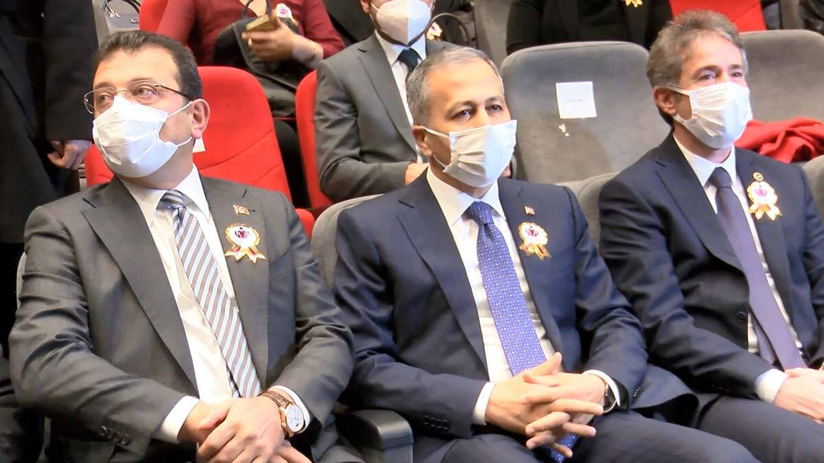 " Öğretmenlerimizin fedakarlığı çalışma azmi ve vatan sevgisi tarihimizin her dönümünde silinmez izler bırakmıştır. "