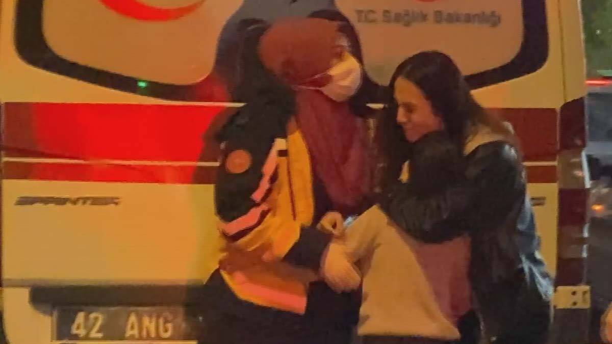 Polis, yaklaşık 1 saat süren çalışma sonucu H.K.'yi ikna edip, kapıyı açmasını sağladı