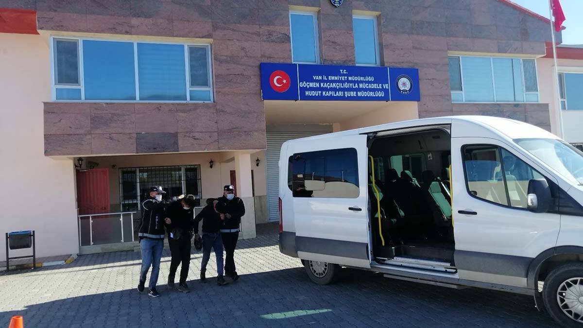 1'i yabancı uyruklu 9 kişi yakalanarak, gözaltına alındı.