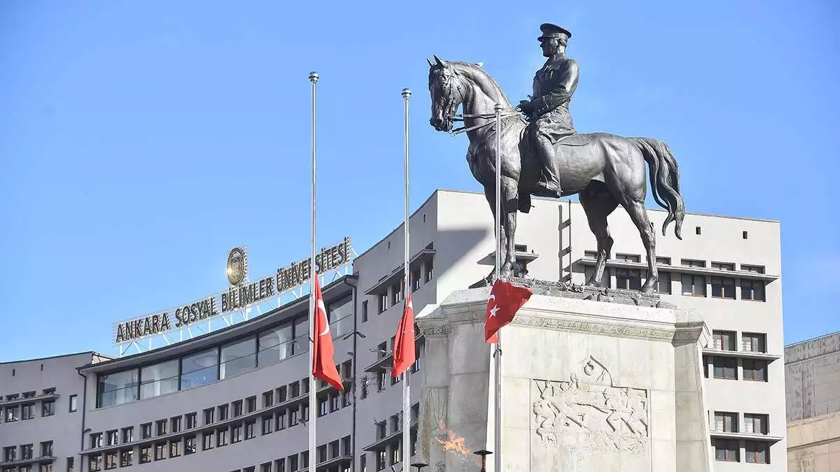 Başkent ata'sı için tek yürek