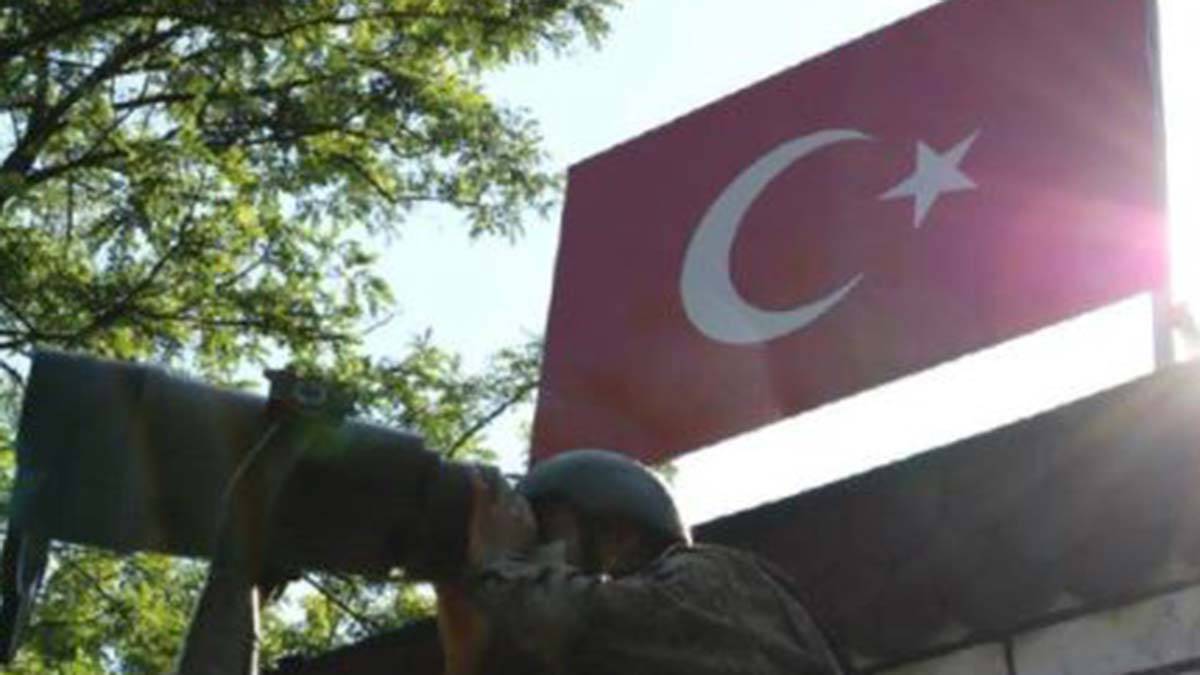 Yunanistan'a geçmeye çalışan 5 kişi yakalandı