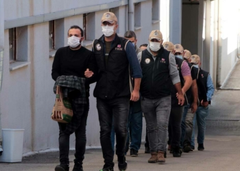 Adana'da 9 FETÖ şüphelisinden 5’i tutuklandı