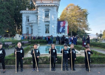 Anaokulu öğrencileri Atatürk'ü şarkılarla andı