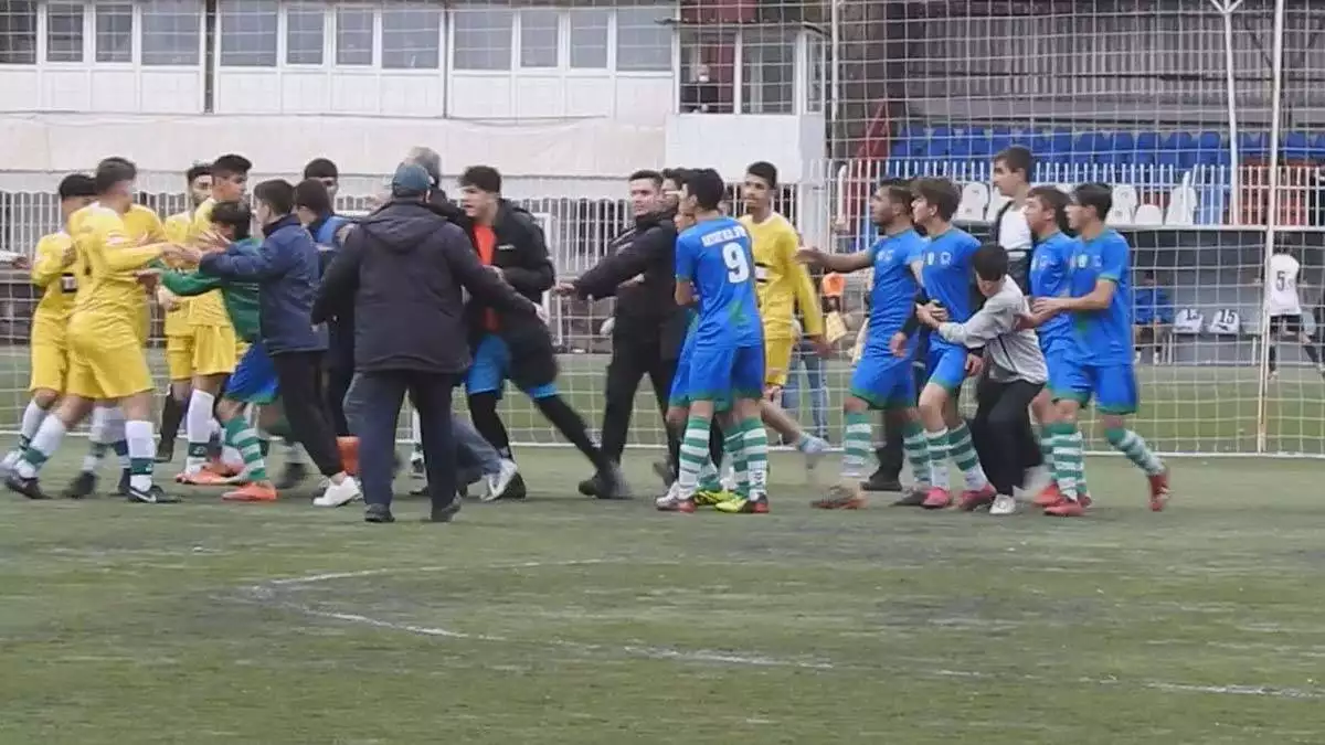 Ankara'da u18 gençler ligi maçında kavga