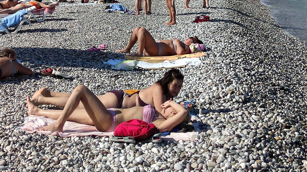 Turistler kasımda deniz keyfi yaptı