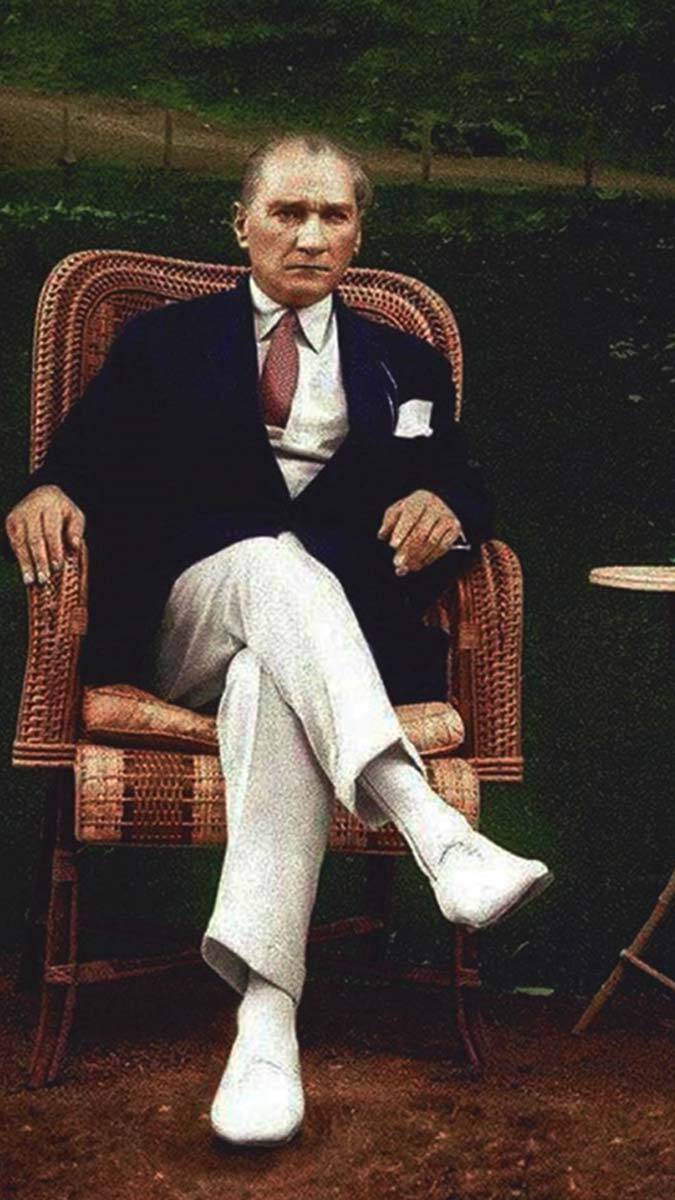 Laiklik ve din... Atatürk ilkeleri, Türkiye Cumhuriyeti’nin temellerini oluşturmaktadır.