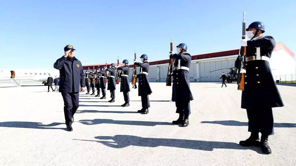 Bakan akar i̇ran sınır hattında