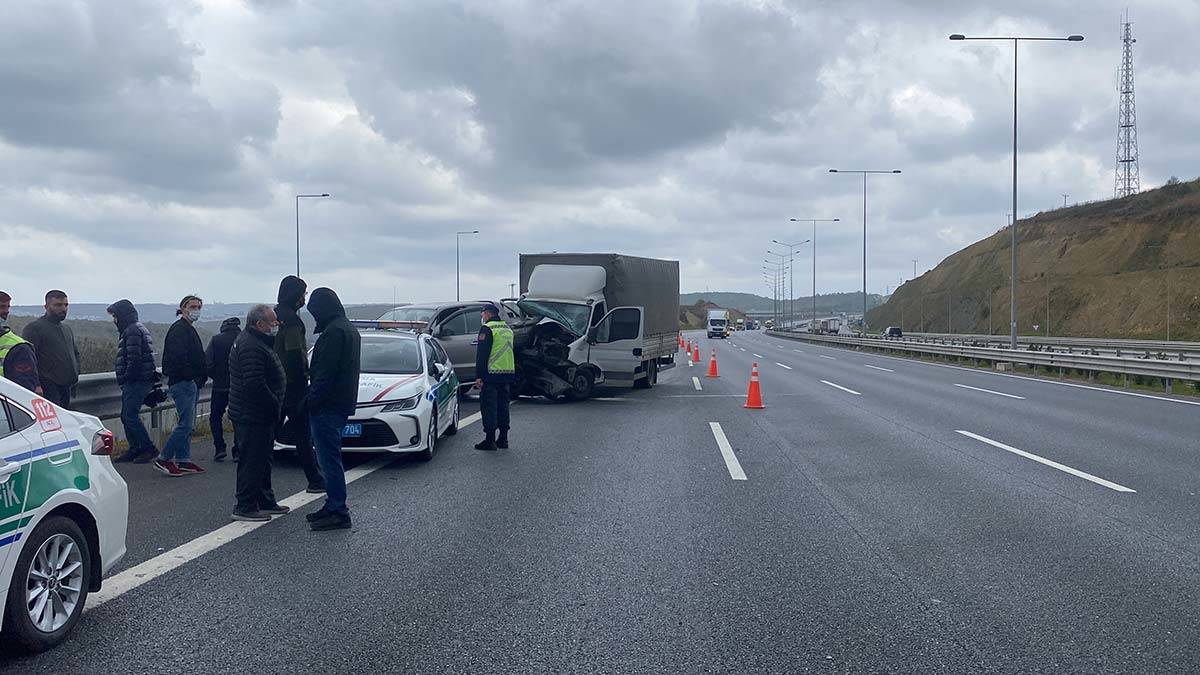 Beykoz'da kaza; sürücüler yaralandı