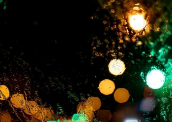 Sokak lambası dile gelmiş