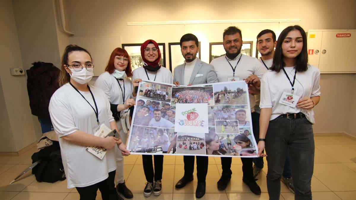 Gülümsemeyen Çocuk Kalmasın