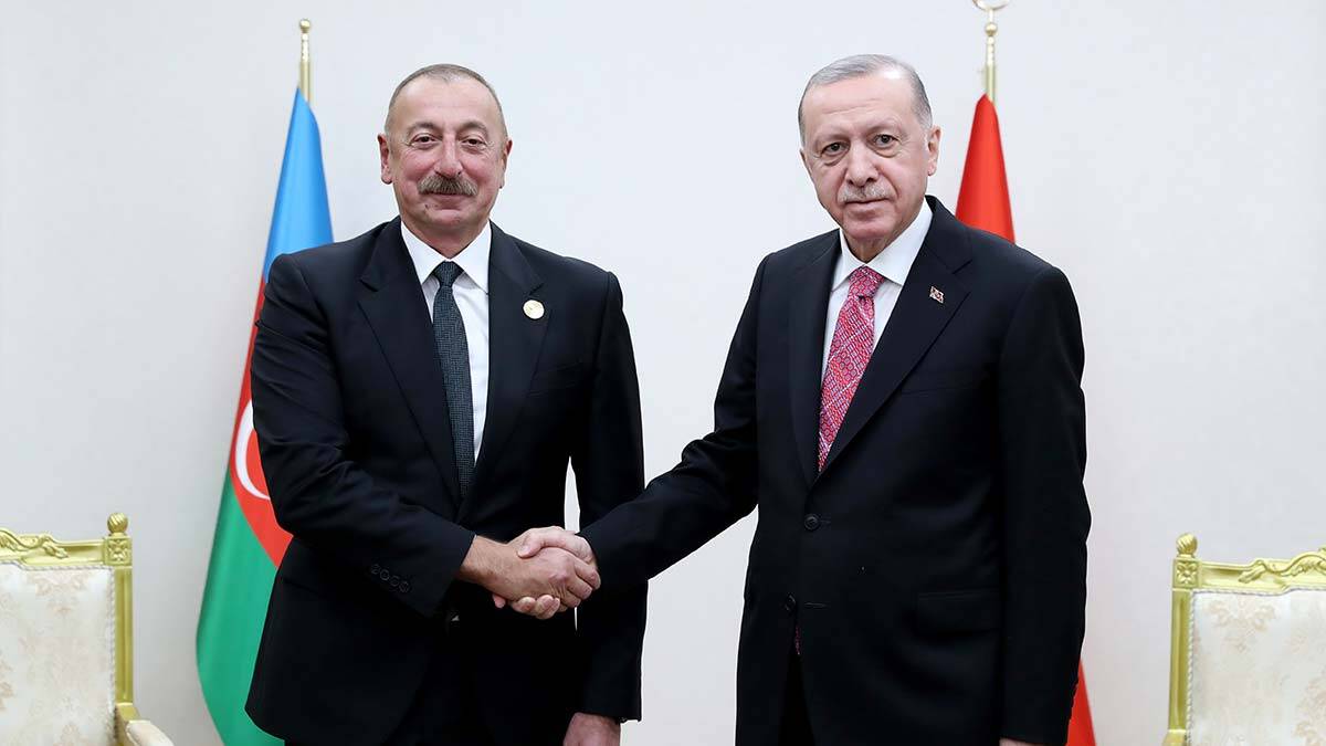Erdoğan Azerbaycan Cumhurbaşkanı İlham Aliyev ile görüştü