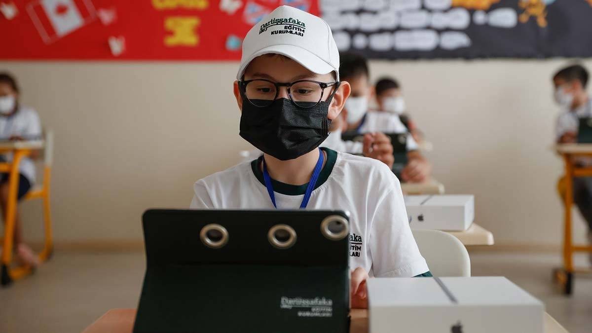 Darüşşafaka'nın ilk Entegre Raporu'na 3 ödül