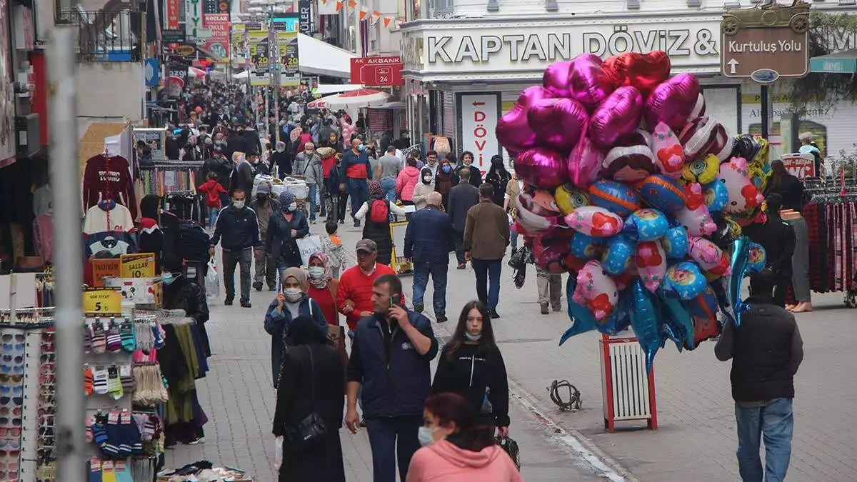 Sağlık bakanlığı güncel koronavirüs vaka haritasında, doğu karadeniz’de 9 ilde vakalar artarken, vaka sayısı azalan tek şehir bayburt oldu.