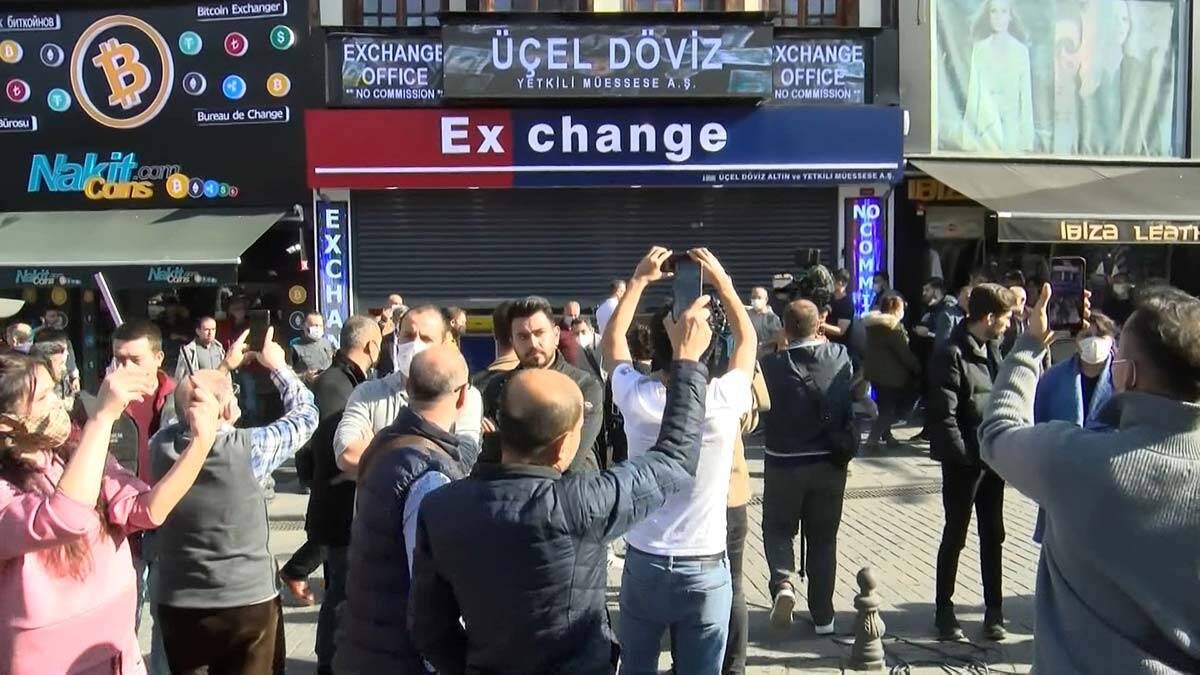 Döviz bürolarında eylem