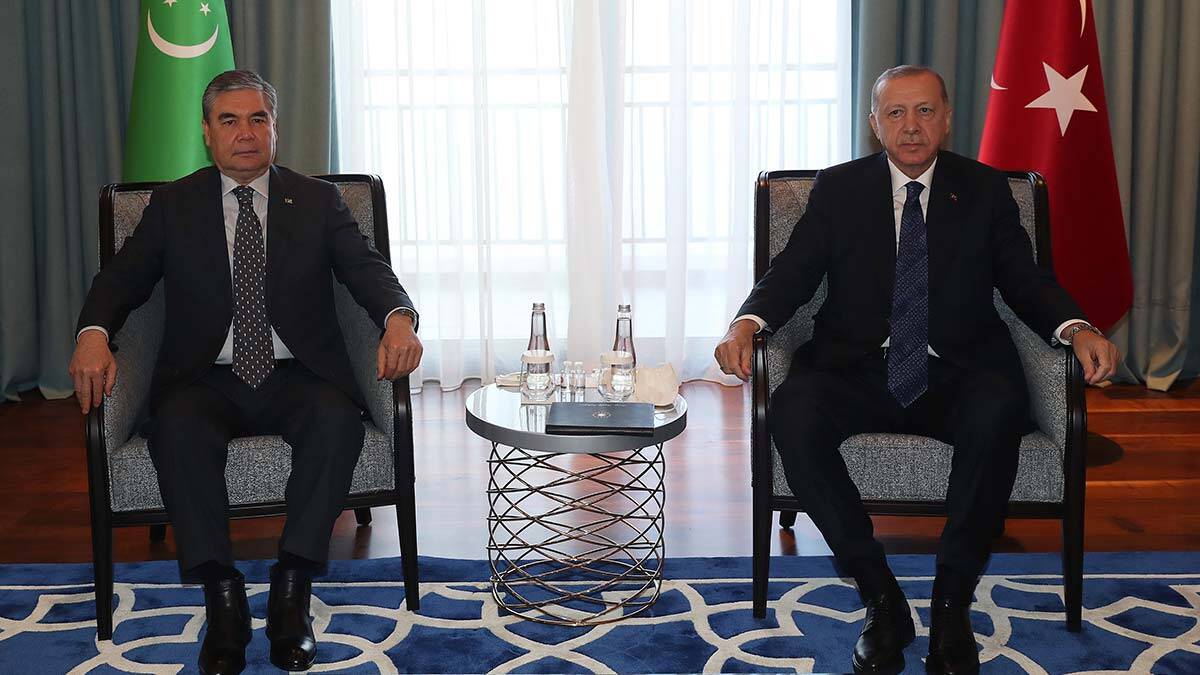 Erdoğan Berdimuhamedov ile görüştü