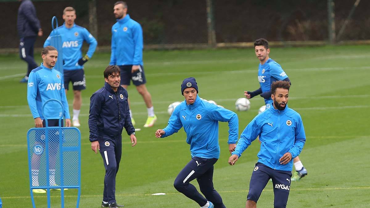 Fenerbahçe Galatasaray maçına hazırlanıyor