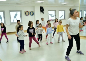 Çocuklarla zumba dansı