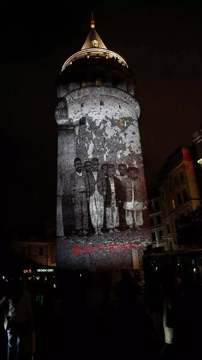 Galata kulesinde ogretmenler gunune ozel video mapping gosterisi 1390 dhaphoto5 - kültür ve sanat - haberton