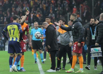 Galatasaray ligde 21 puanda kaldı