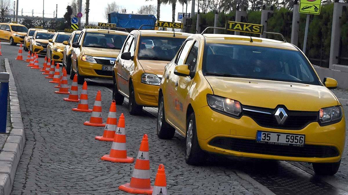 İzmir'de taksi ücretlerine zam kararı alındı
