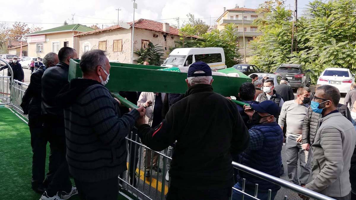 Oyuncu Semra Dinçer son yolculuğuna uğurlandı
