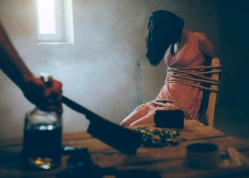 Kadın acıyı saklayabilir ama unutamaz...