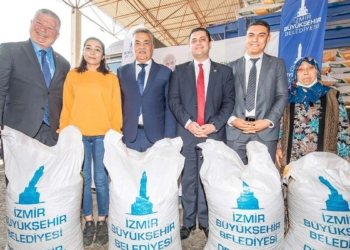 13 bin çuval kuzu büyütme yemi dağıtıldı